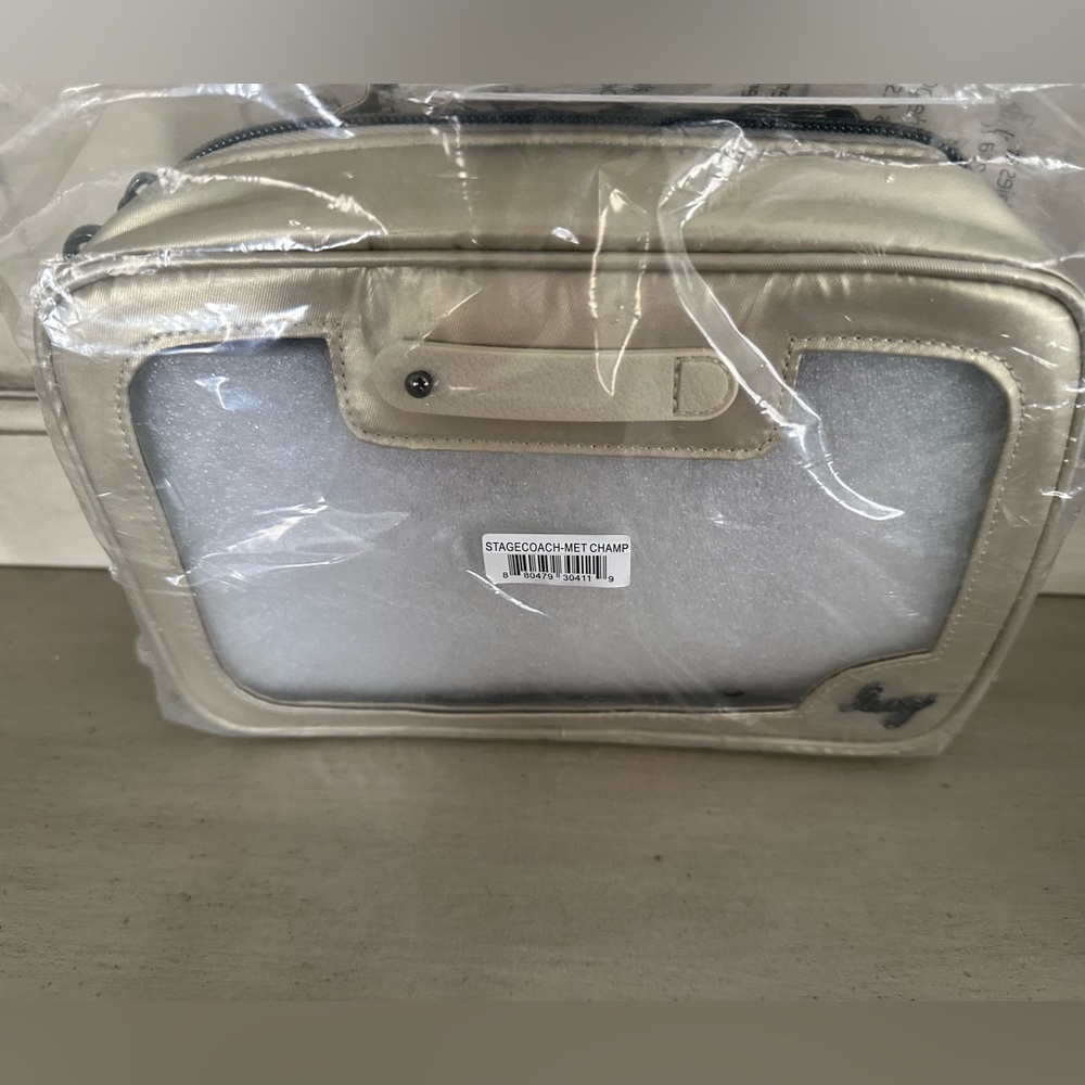 🥂 NWT Lug Stagecoach Clearview Crossbody Bag in Metallic Champagne 🥂
